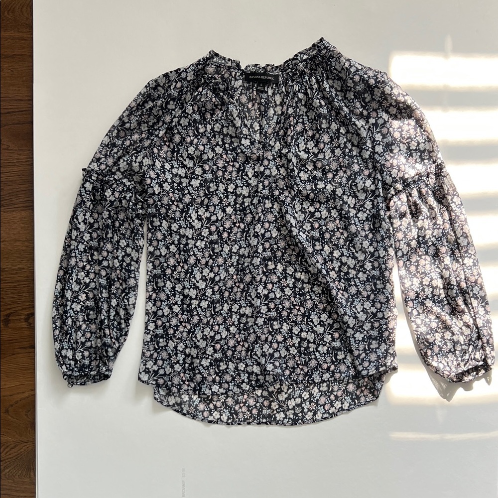 Banana Republic Navy and Cream Floral Blouse